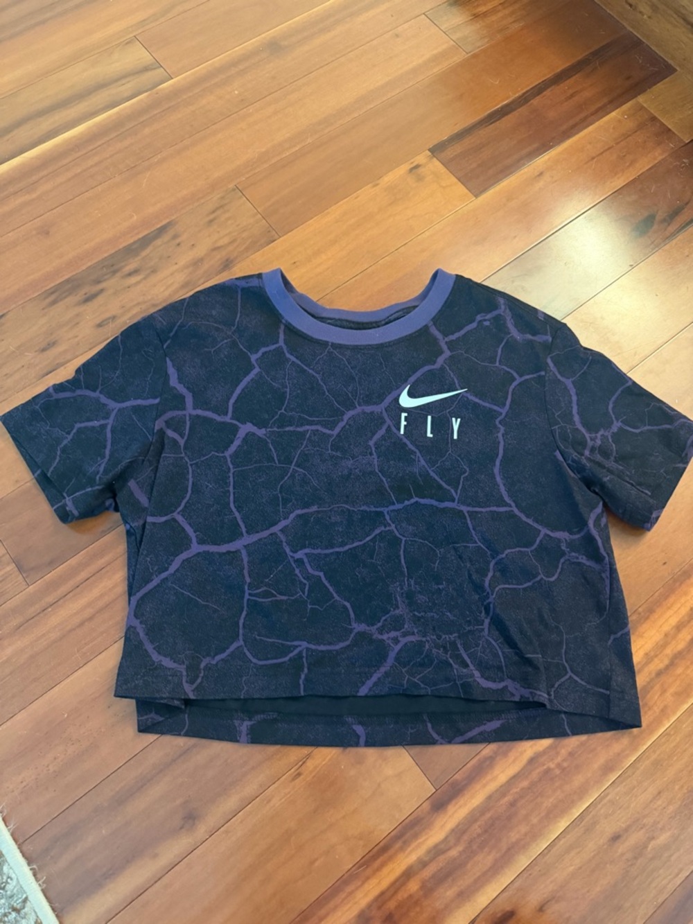 Nike top